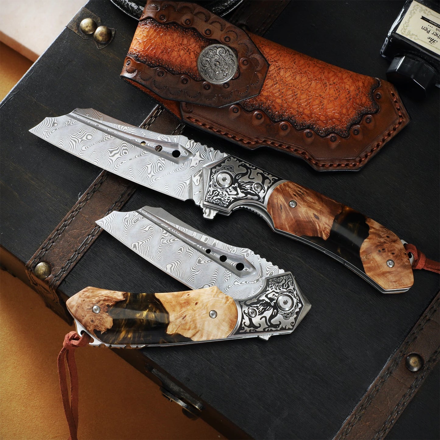 High Quality Damascus Steel Pocket Folding Knife with Resin Maple Handle, Men's Outdoor Knife, Survival Adventure Hunting Knife